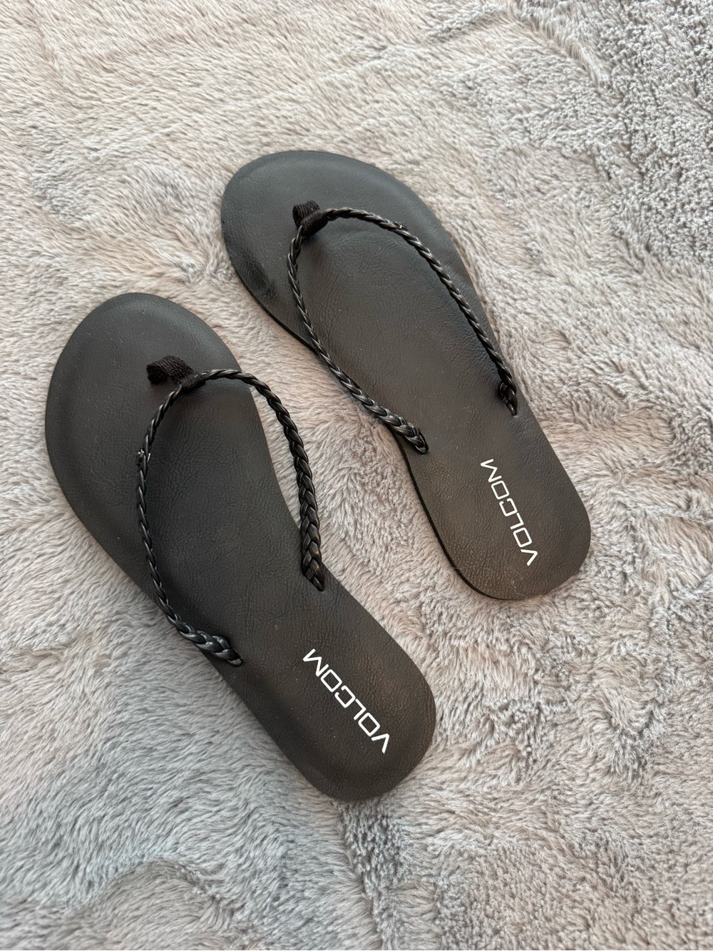 Volcom Women’s Black Braided Strap Flip Flops
